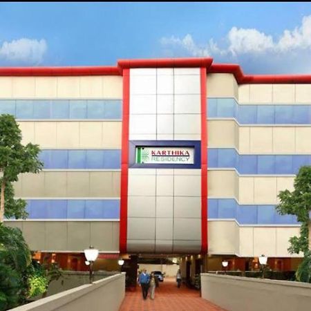 Апартаменты Karthika Residency Коччи Экстерьер фото