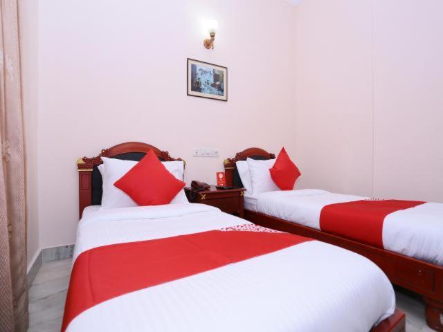 Апартаменты Karthika Residency Коччи Экстерьер фото