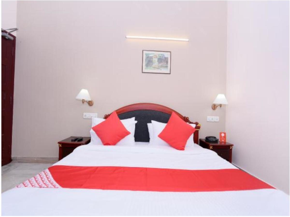 Апартаменты Karthika Residency Коччи Экстерьер фото